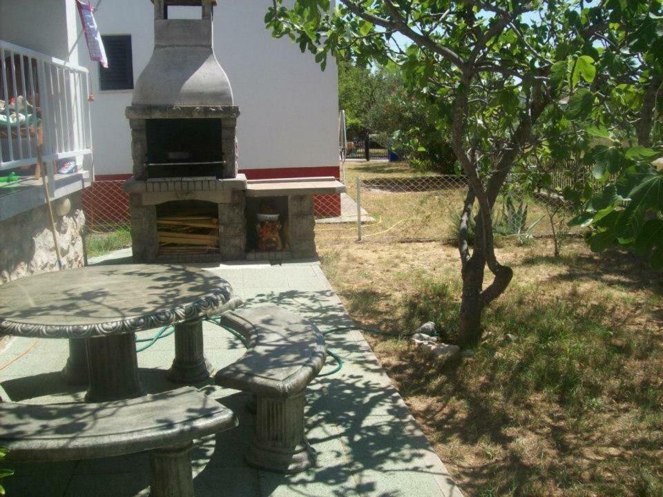 Apartmani Paklenica Starigrad Paklenica Εξωτερικό φωτογραφία